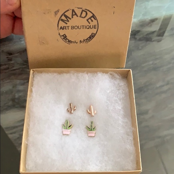 Jewelry - Cactus earring gift pair